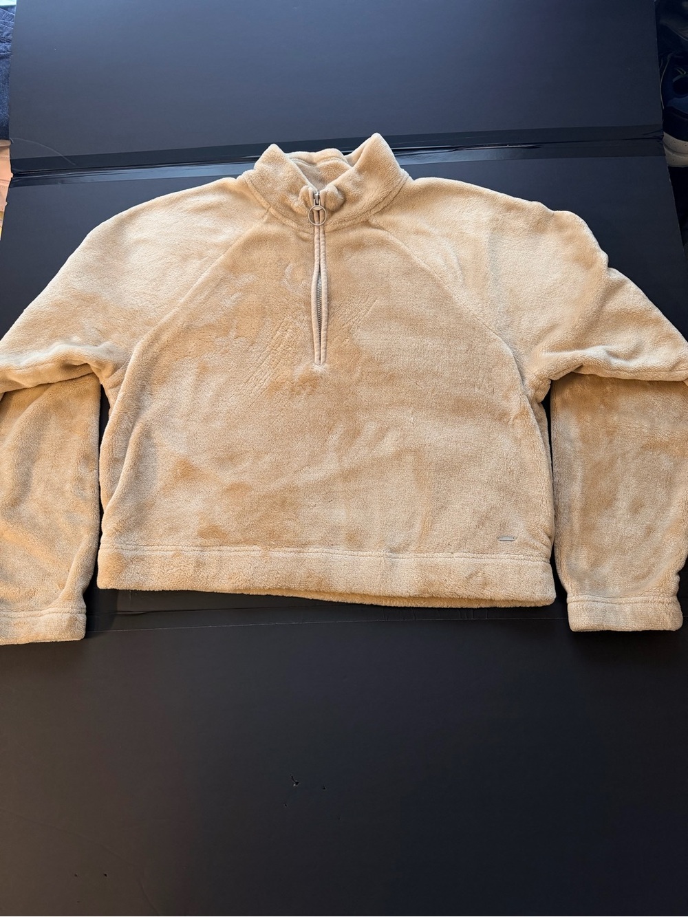 Hollister Tan Plush High Pile Fleece Half Zip Cropped Pullover Womens Medium⁠